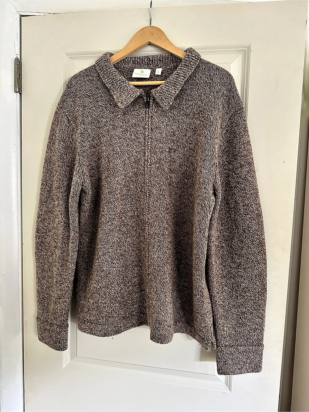 Banana Republic Textured Knit Cardigan in Brown & Gray Size Large, Wool